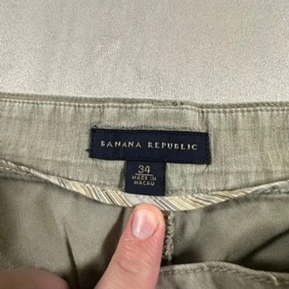 Banana Republic photos republic displayed